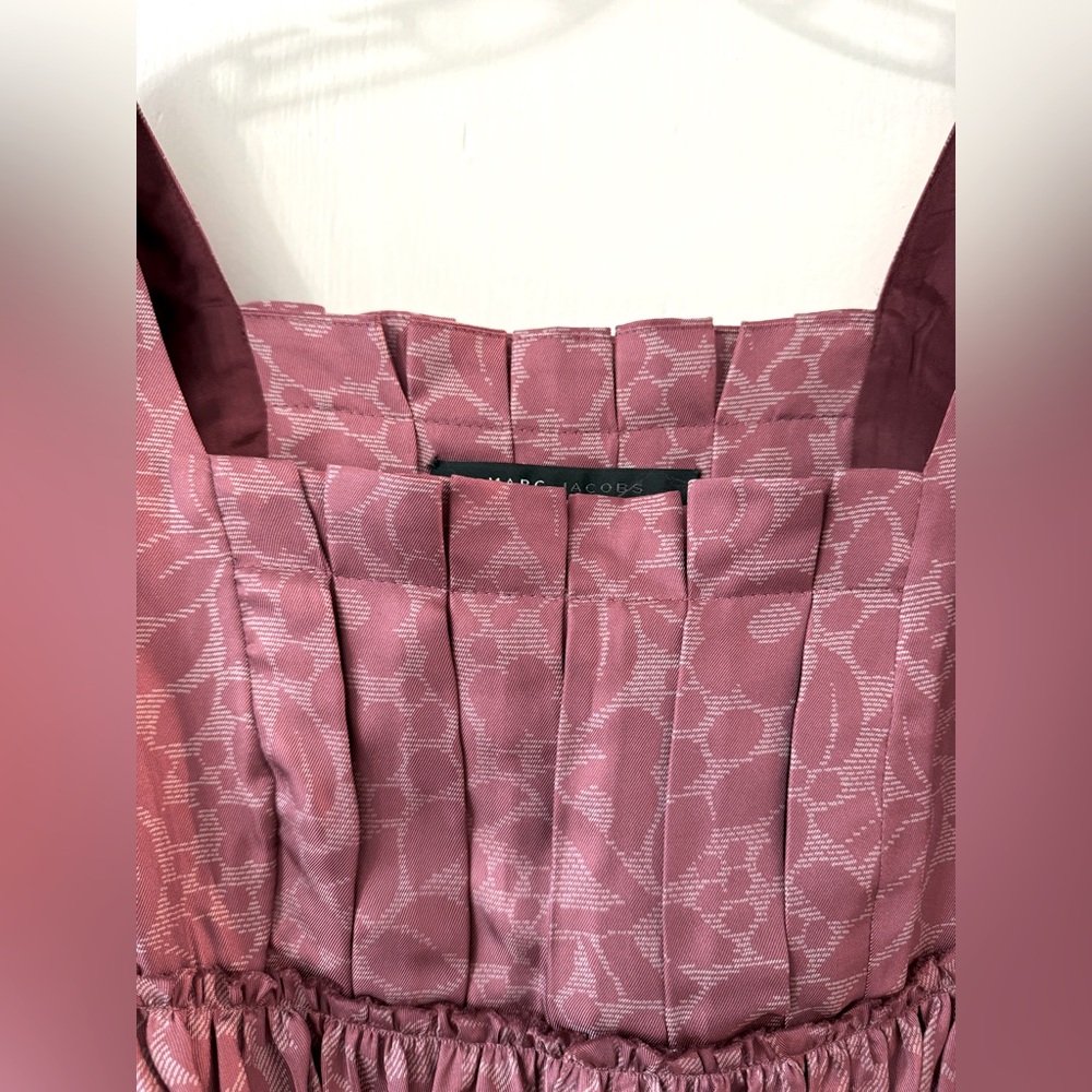 Marc Jacobs | 100% Silk Jacquard Pleated Square Neck Blouse - Sz 6 - Picture 3 of 10